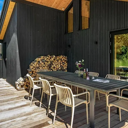 4 Bedroom Lovely In Aakirkeby * Vester Somarken